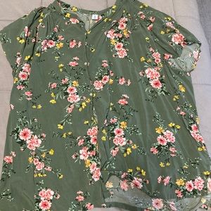 Old navy button up shirt